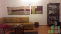 Se izdava namesten stan vo Skopje, Kapishtec so povrshina od 75 m2.
 Ekstra: Klima, Centralno Parno, Lift.
 Cena: 400 EUR